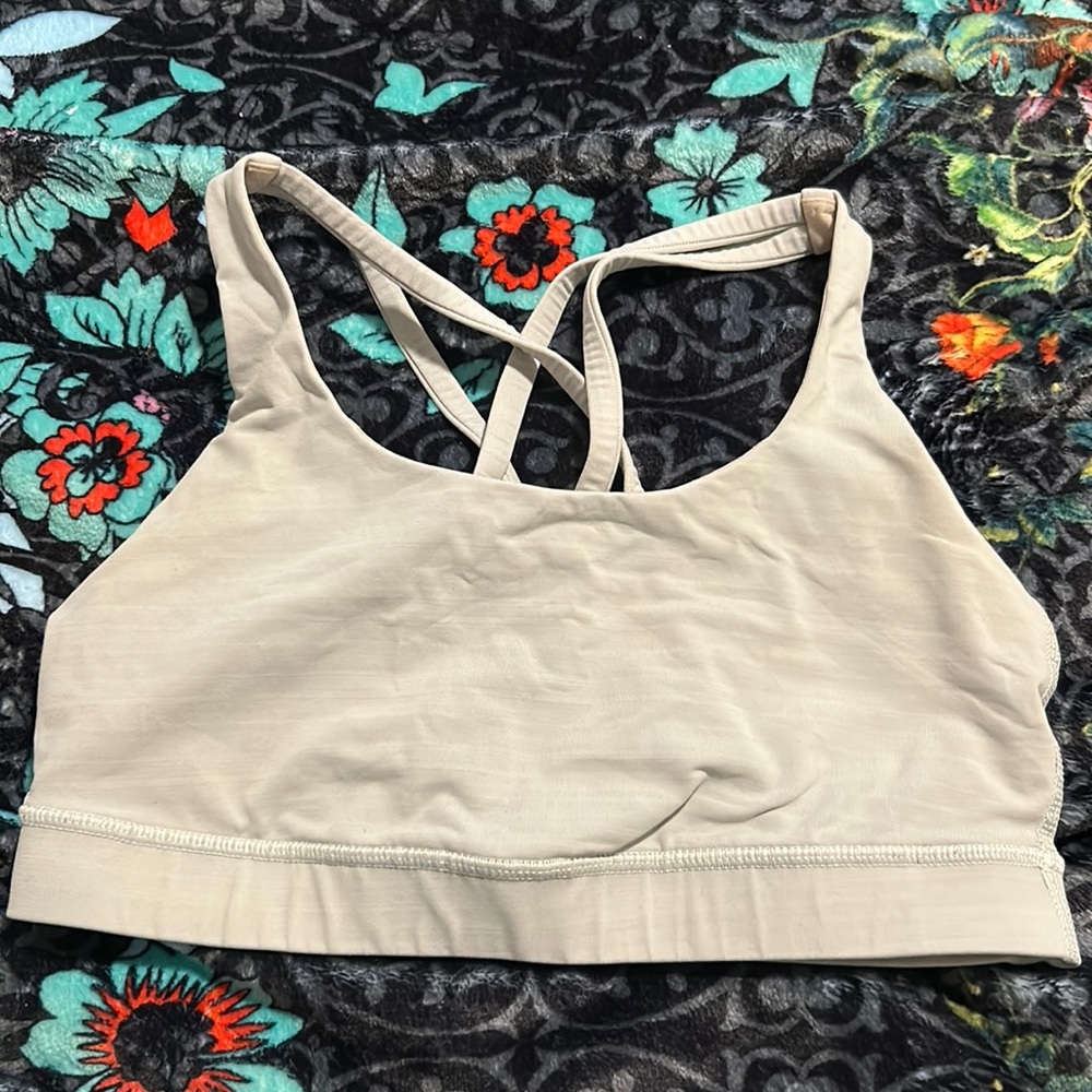 Lululemon sports bra